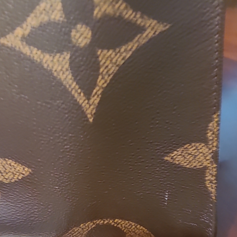 Louis Vuitton Monogram Giant On The Go GM Tote/Shoulder Bag - Picture 8 of 9